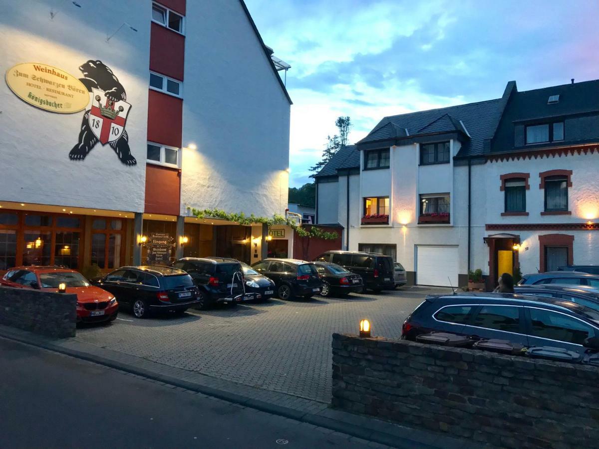Hotel & Weinhaus Zum Schwarzen Baeren Кобленц Екстериор снимка